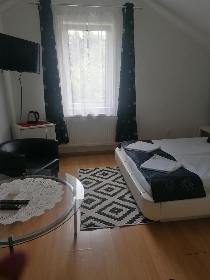Ferienwohnung Ustronie Zgierz Exterior foto